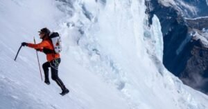 Los alpinistas no dan crédito: el escalador estadounidense Tyler Andrews corona el Everest en tiempo récord