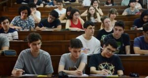 Dan por aprobadas muchas materias del CBC de forma automática a los que egresan de colegios de la UBA