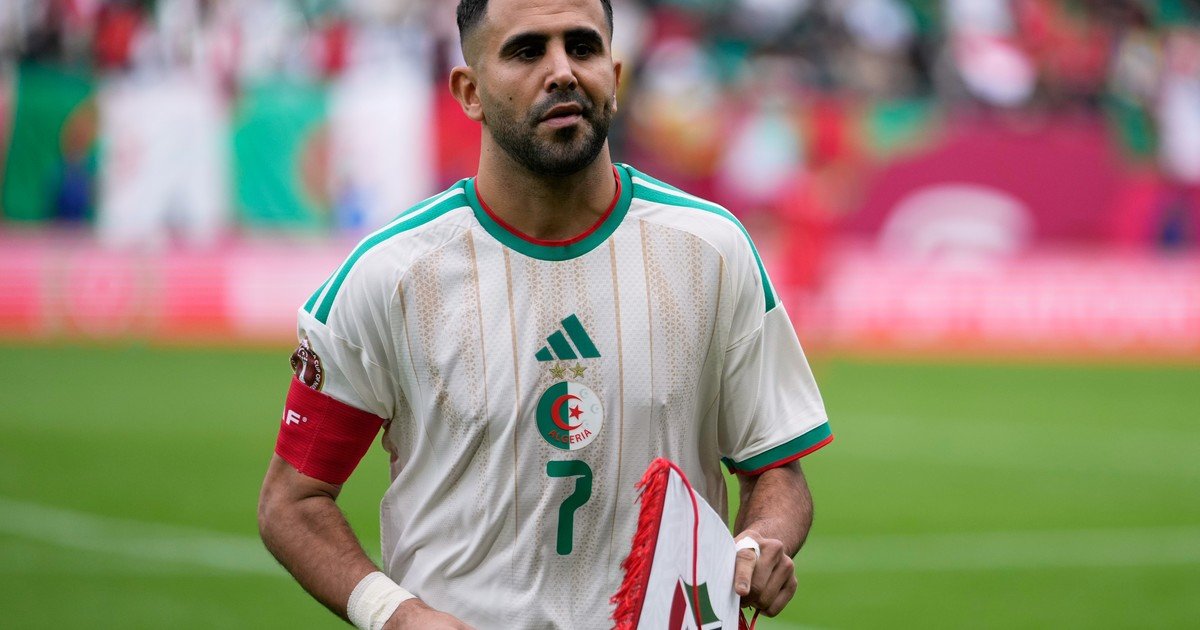 Mahrez, el líder de Argelia que nació en Francia y tiene su propio Last Dance como su ídolo Messi: «¿Otro Mundial? No soy Cristiano»