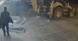 Filmaron el robo más cómico del mundo, con Batman presente, y la red se llenó de memes