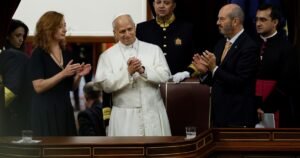 El papa León XIV pronuncia un discurso histórico en el parlamento español: criticas al aborto, la eutanasia y el rearme