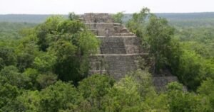 Descubrieron intacta una ciudad maya que estuvo oculta en medio de la selva más de 1000 años