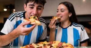 La «cabulera»: cómo es la pizza especial que llegará por el Mundial