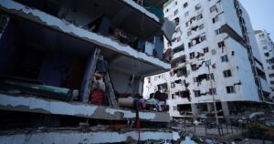 Terremotos en Venezuela: la costera La Guaira es «zona de desastre», con edificios derrumbados y calles partidas