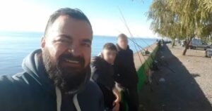 Encontraron el cuerpo de uno de los pescadores desaparecidos flotando en el Río de la Plata