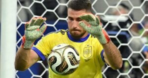 Unai Simón, el otro muro de España: el arquero solo recibió un gol y desafía el récord mundial de Lionel Messi en la final del Mundial 2026