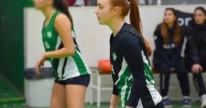 Mar del Plata y Necochea, unidas por Anita, una promesa del vóley que lucha por su vida: «Vamos campeona, vos podés»