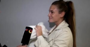 Camila Homs sorprendió al estar presente en la llegada de la Selección Argentina a Ezeiza: el motivo