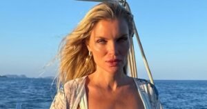 Esther Cañadas, modelo, 49 años: «Durante años, solo desayuné, comí y cené arroz blanco»