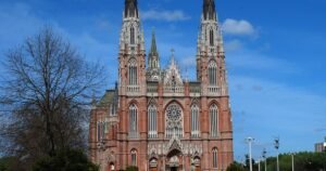 La Catedral de La Plata venció a Notre Dame y al Duomo de Milán y se consagró como la más linda del mundo