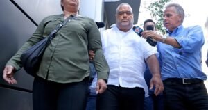 Arrestan al dominicano Francisco Paulino, representante estatal de Massachusetts, por presunto fraude con fondos COVID-19: lo acusan de desviar más de 700.000 dólares para bienes raíces y préstamos privados durante la pandemia