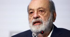 Carlos Slim, empresario mexicano, 86 años: “Abrí una cuenta de cheques a los 12 años con 500 pesos de depósito y ahí empecé a invertir”