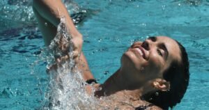 Ona Carbonell, exnadadora olímpica, 36 años: “No sé correr y no tengo el suelo pélvico preparado; camino una hora cuesta arriba y hago yoga y pilates”