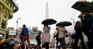 El sol sigue sin aparecer y volvieron las lluvias al AMBA: qué dice el pronóstico para el fin de semana largo