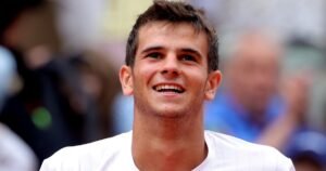 Rafa Jódar, la gran promesa del tenis español: «Entrar en los cuadros principales y jugar contra los mejores tenistas del mundo es un regalo para mí»