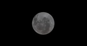 La región más misteriosa se convierte en la nueva meta de la carrera espacial: el polo sur de la Luna
