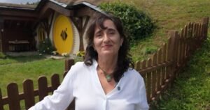 Virginia Mateos, madrileña que dejó la ciudad para construir su propio complejo de aldeas en la montaña: «De vez en cuando voy a Madrid, pero cuando llega el momento me estreso y me vuelvo»