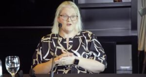 Louise Brown, la primera «bebé de probeta»: “Tenía una posibilidad en un millón y aquí estoy”