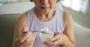Sandra Moñino, nutricionista, presentó la receta rápida sin gluten: «La merienda perfecta no es un bocadillo, sino este pan hecho con almendras y yogur griego»