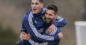 El emotivo mensaje de De Paul para despedir a Messi y la amistad que marcó una era en la Selección: «Maestro de un legado»