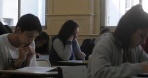 Solo 2 de cada 10 alumnos de 15 años llega en tiempo y forma al curso que le corresponde