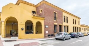 Tragedia en una residencia de ancianos: un ascensor en el que iban seis personas cayó 15 metros en picada, dos murieron y cuatro están en terapia intensiva