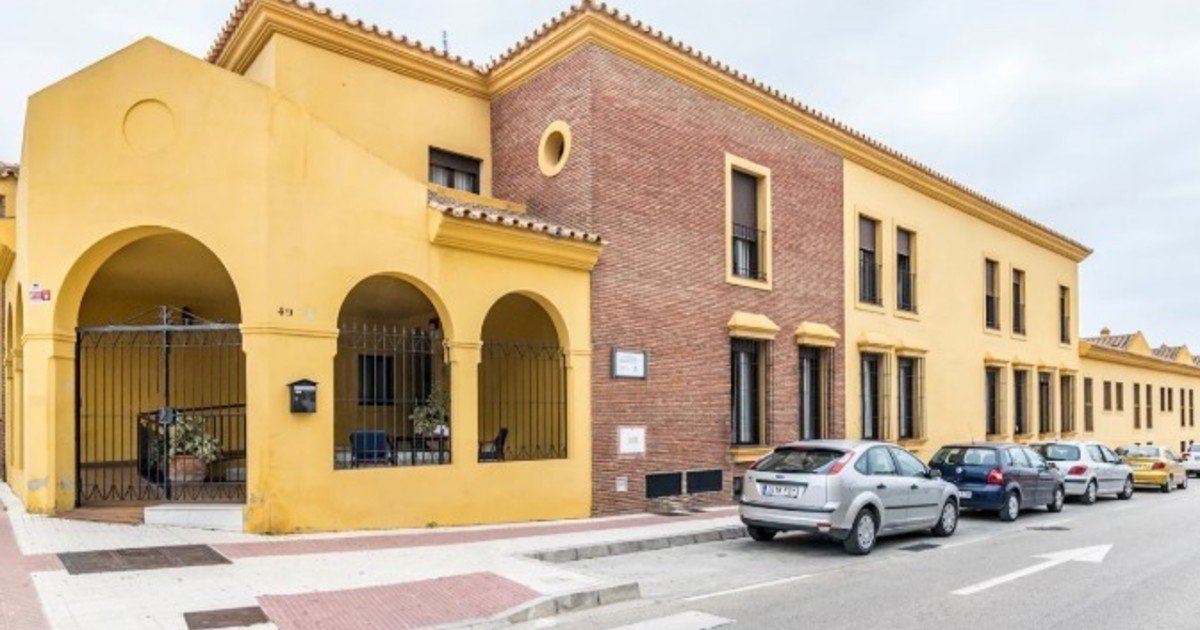 Tragedia en una residencia de ancianos: un ascensor en el que iban seis personas cayó 15 metros en picada, dos murieron y cuatro están en terapia intensiva
