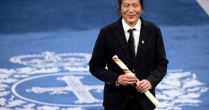 Byung-Chul Han, filósofo, sobre la fragmentación de la atención: «El smartphone es una maquinita digital de adicción»