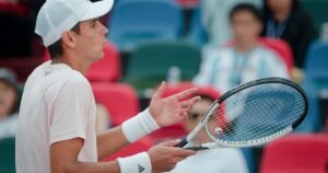 Rafa Jódar, sancionado en el Masters 1000 de Shanghái por maltratar a un ball boy «¡Dame la puta toalla, coño!»