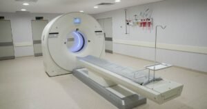 Cómo es el nuevo tomógrafo que por primera vez se va a usar para diagnosticar cáncer en un hospital de la Ciudad