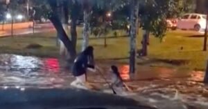 Dos amigas de 16 y 19 años murieron tras ser arrastradas por una inundación en San Pablo: trataron de salvarse mutuamente hasta que el agua las separó
