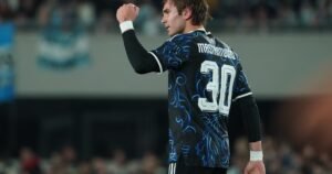 Franco Mastantuono respondió a las críticas por su rendimiento con su primer gol en la Selección: «La gente argentina es muy exigente»