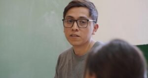 A distancia, un docente enseña a jóvenes de la Puna y el Chaco Salteño a crear proyectos tecnológicos